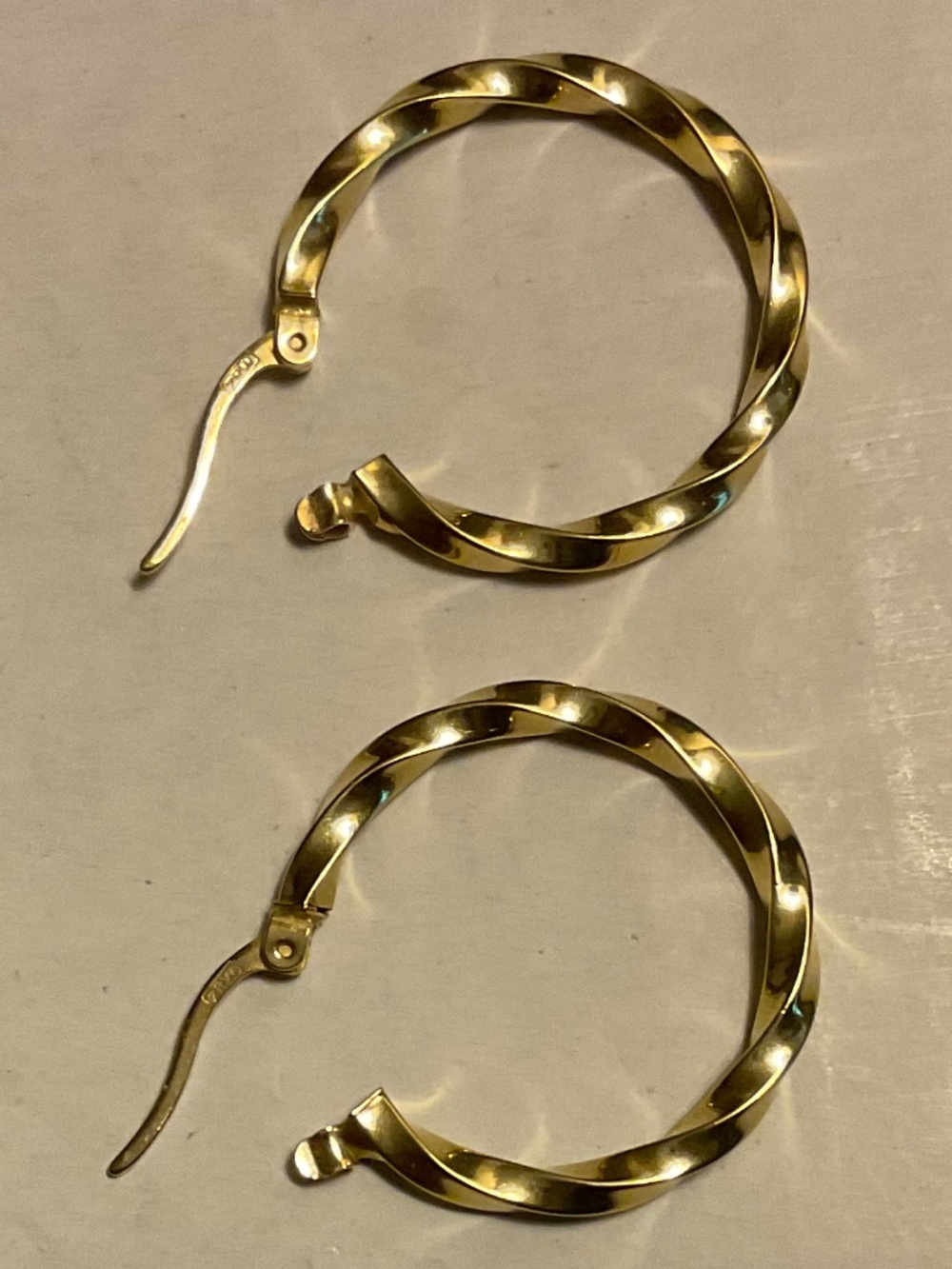 Solid 14K Gold Twisted Hoop Earrings Italy - Picture 5 of 12